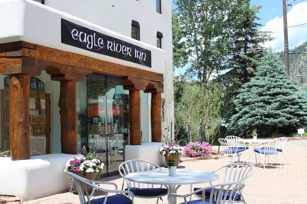 Eagle River Inn