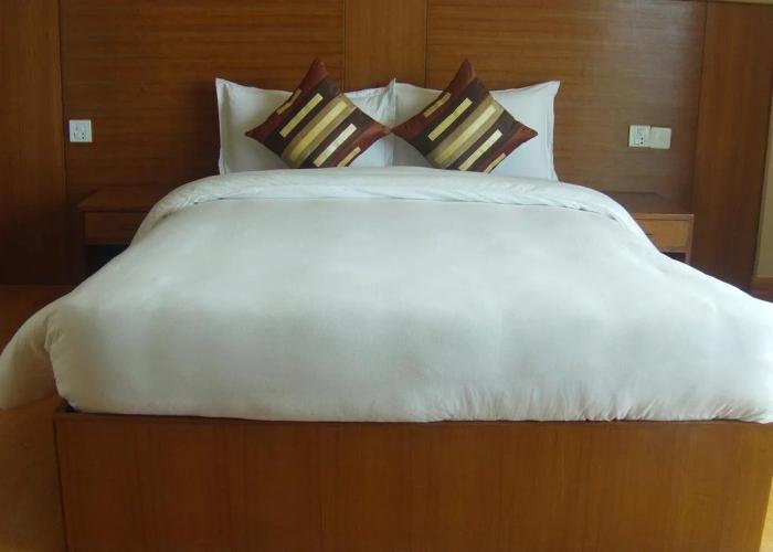 Ratna Giri Resort