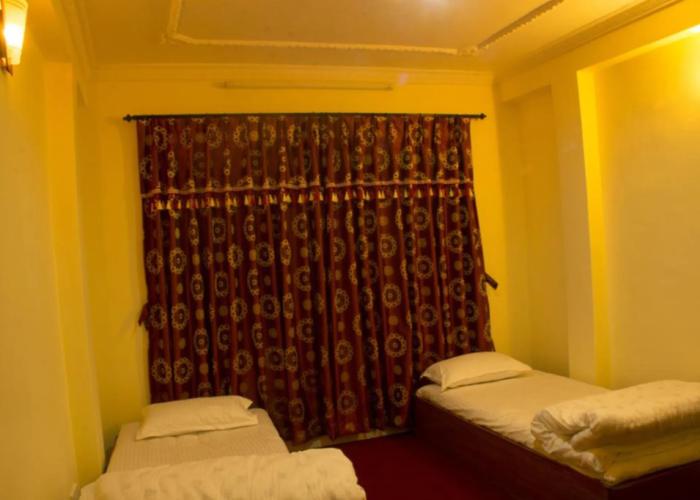 Pradhan House Homestay with Garden