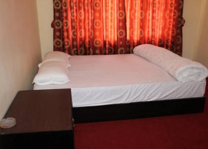 Pradhan House Homestay with Garden
