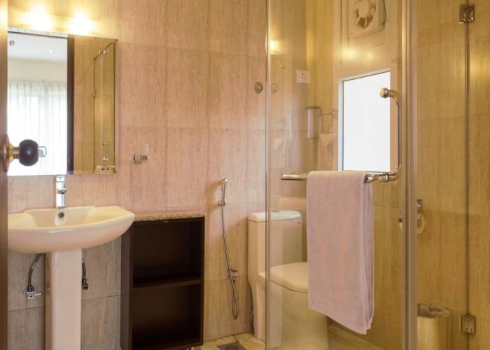 Shaligram Hotel & Spa