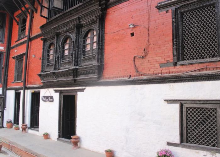 Hira Guest House