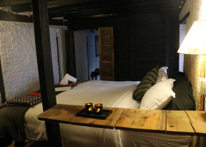 Hira Guest House
