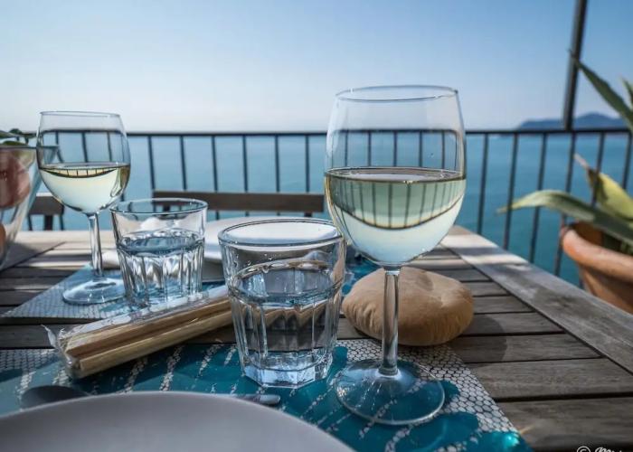 La Lampara Sea View Terrace Apartment With AC