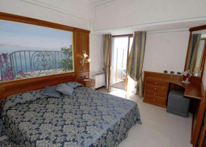 Hotel Porto Roca