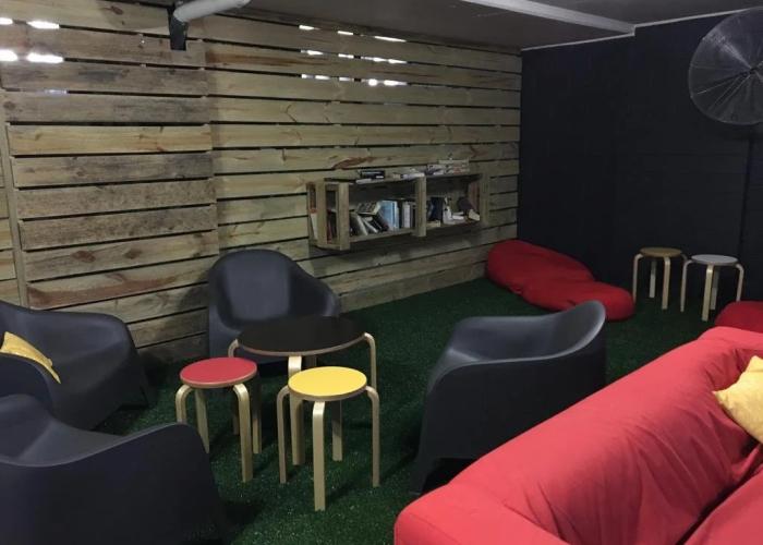 Maxmee Resort (formally Surfers Paradise Backpackers)