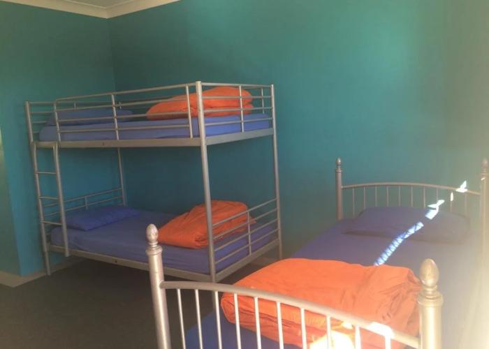 Maxmee Resort (formally Surfers Paradise Backpackers)