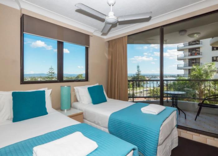Aristocrat Apartments