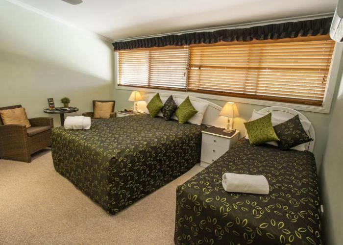 Ainslie Manor B&B