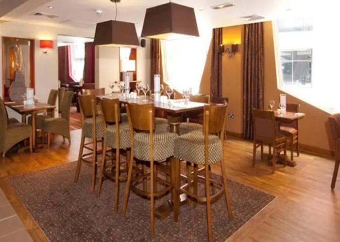 Premier Inn Manchester Bury
