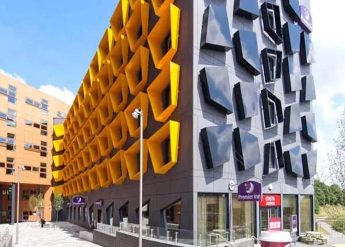 Premier Inn Manchester Bury