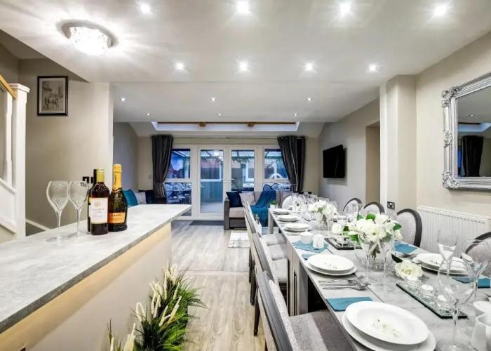 Riverside Villas