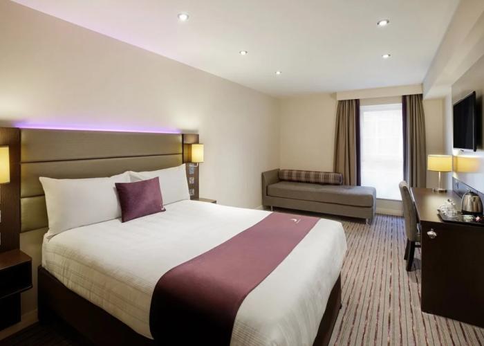 Premier Inn Manchester Swinton