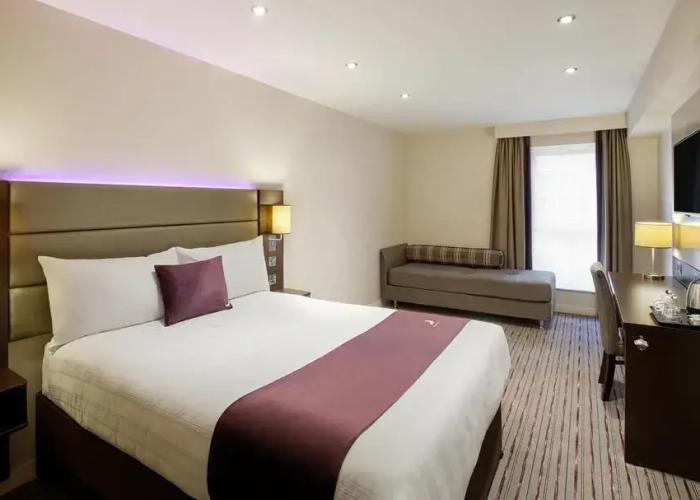 Premier Inn Manchester Salford Quays