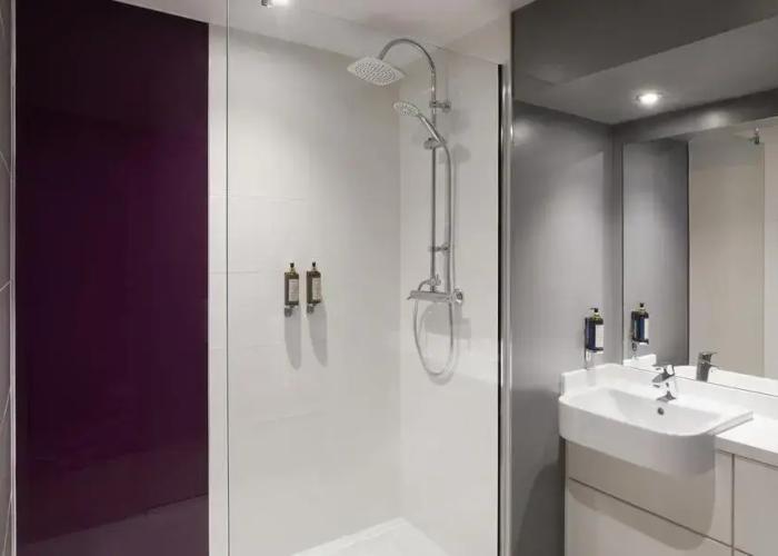 Premier Inn Manchester Salford Quays