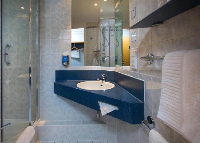 Holiday Inn Express Manchester - Salford Quays by IHG