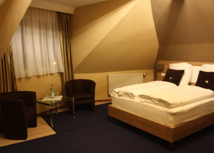 C&S Hotel