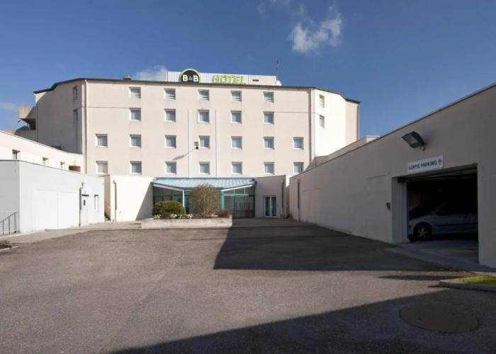 B&B HOTEL Lyon Grand Stade Meyzieu