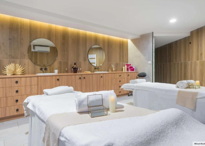Golden Tulip Lyon Ouest Techlid - Hotel and Spa
