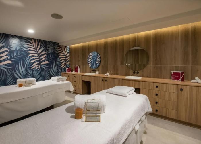 GOLDEN TULIP LYON OUEST TECHLID - Hotel & Spa