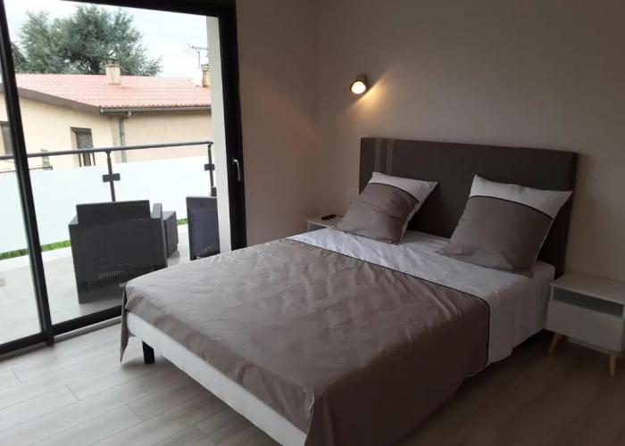 Villa'vi Lyon Est Chambres d'Hôtes