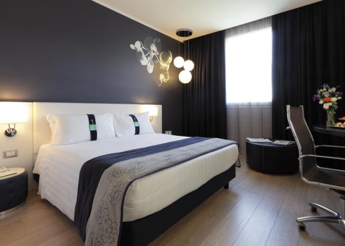 Holiday Inn Milan Nord Zara by IHG