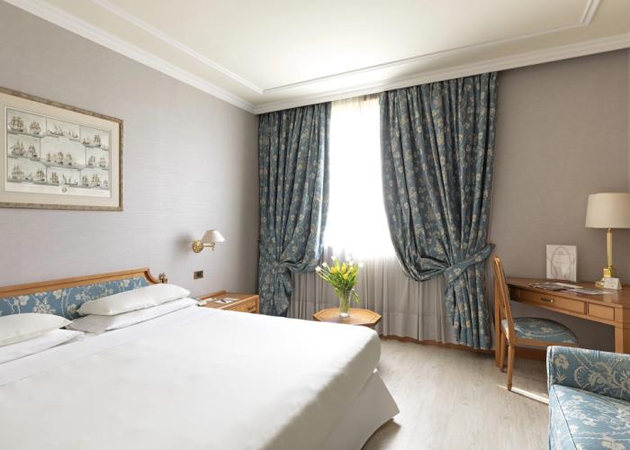 Royal Garden Hotel