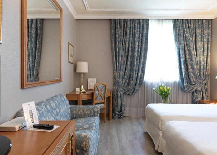 Royal Garden Hotel