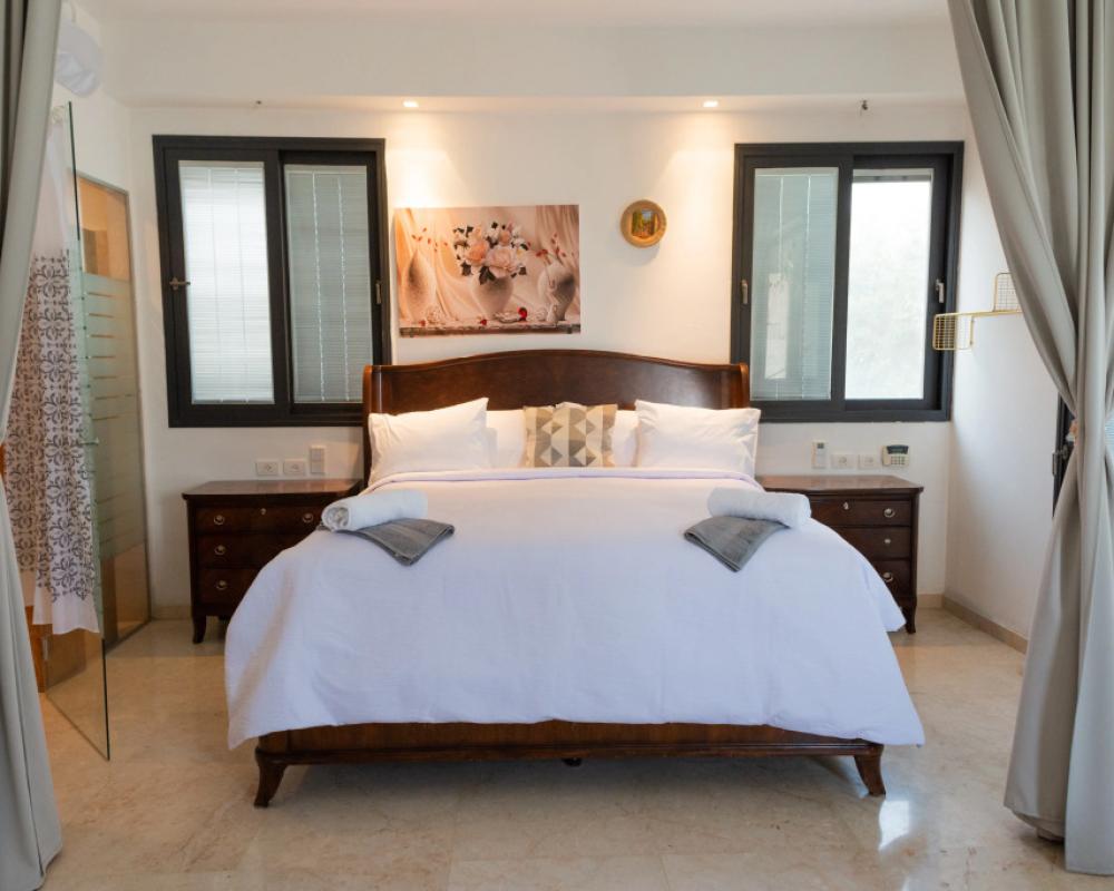 Grace Holon Guest house