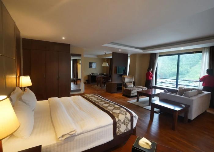 Ariya Hotel