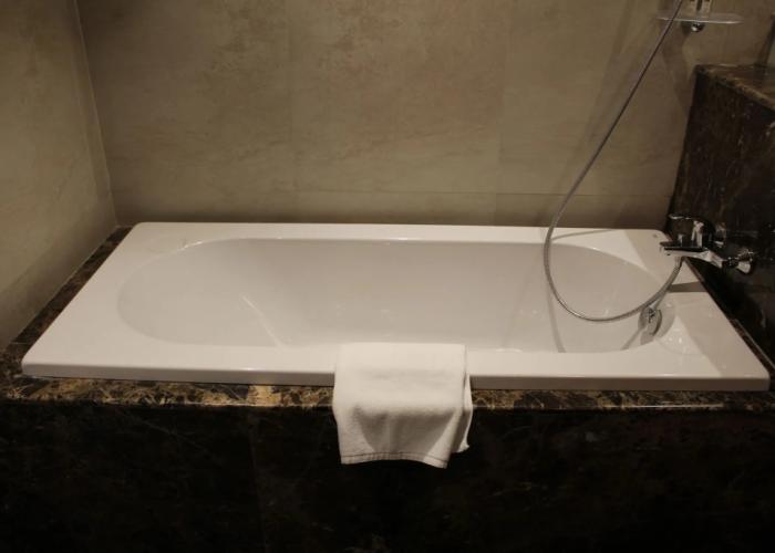 Ariya Hotel