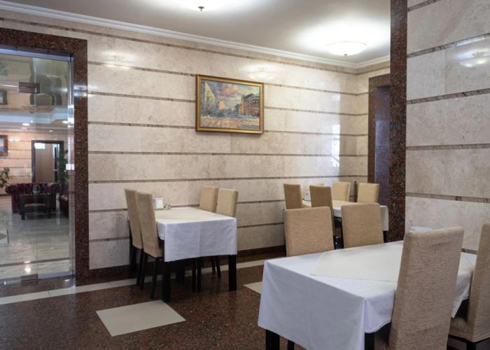 Bakkara Complex Hotel