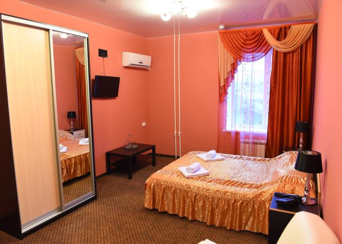Moonrise Hotel