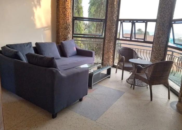 Discovery Courts Hotel