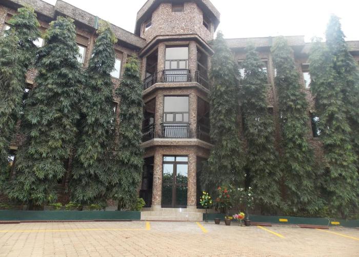 Discovery Courts Hotel