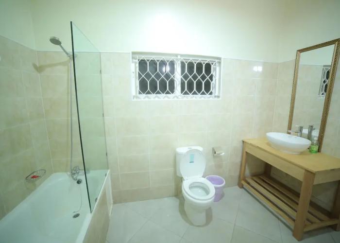 Entebbe Palm Hotel