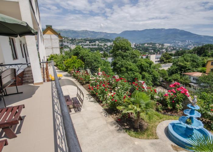 Karina Guest house