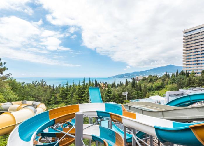 Yalta-Intourist Hotel
