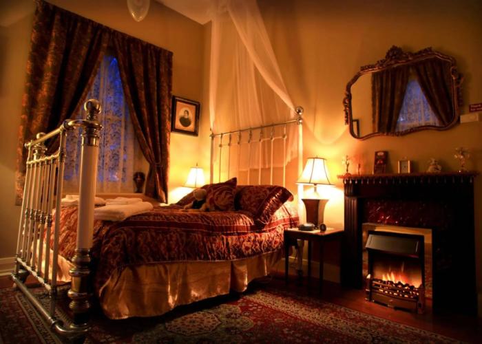 Blakes Manor Self Contained Heritage Accommodation