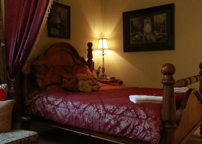 Blakes Manor Self Contained Heritage Accommodation