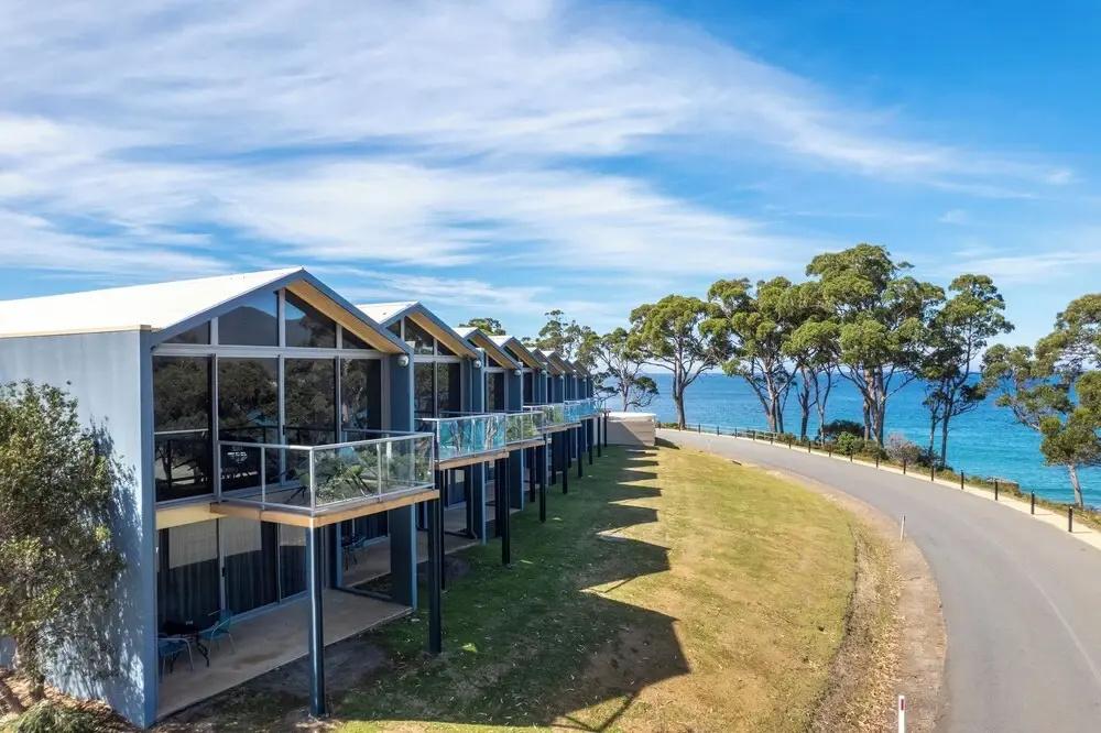 фото Lufra Beachside Hotel