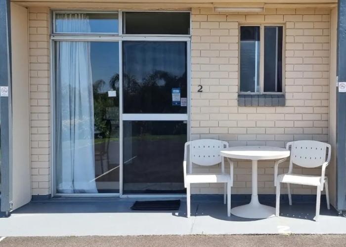Mollymook Ocean View Motel Reward Long Stays - Over 18's Only