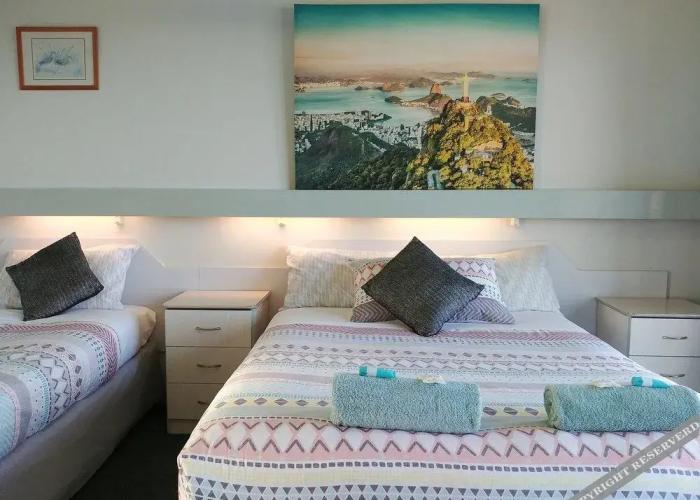 Mollymook Ocean View Motel Reward Long Stays - Over 18's Only