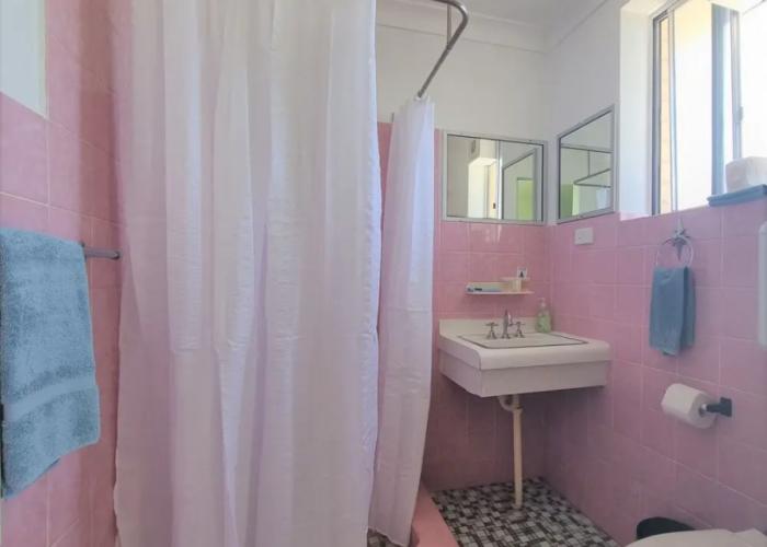 Mollymook Ocean View Motel Reward Long Stays - Over 18's Only