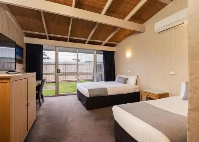Torquay Hotel Motel