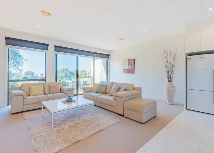 3 Bedroom Townhouse - Pool Access