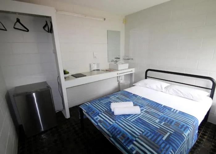 Cstay Motel