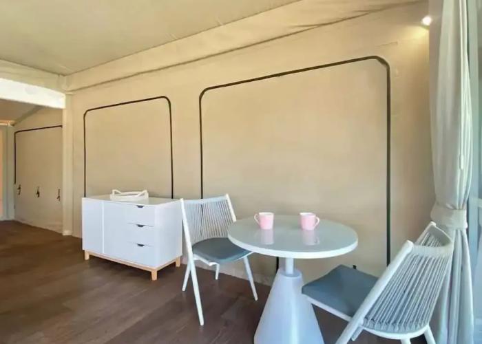 Magnetic Glamping