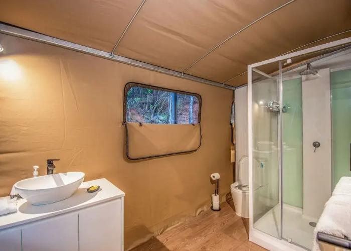 Magnetic Glamping