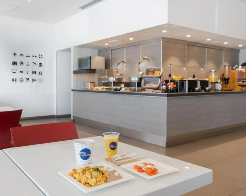 фото City Express Junior by Marriott Aguascalientes Centro